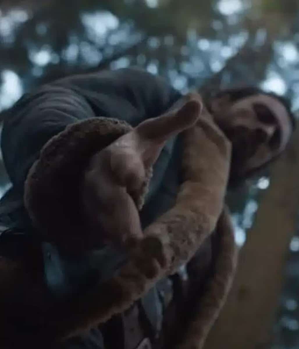 aaron-taylor-johnon-kraven-hunter-fur-jacket-USA